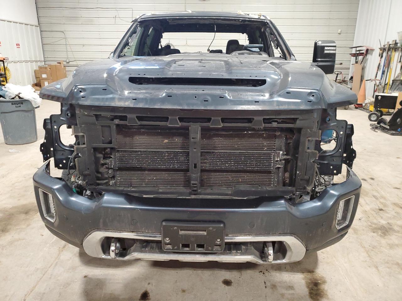 GMC SIERRA K2500 DENALI