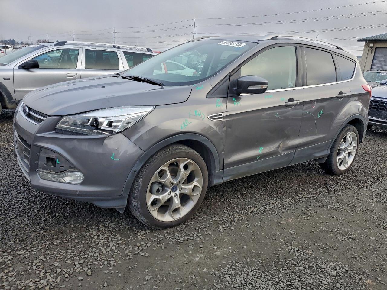 FORD ESCAPE TITANIUM