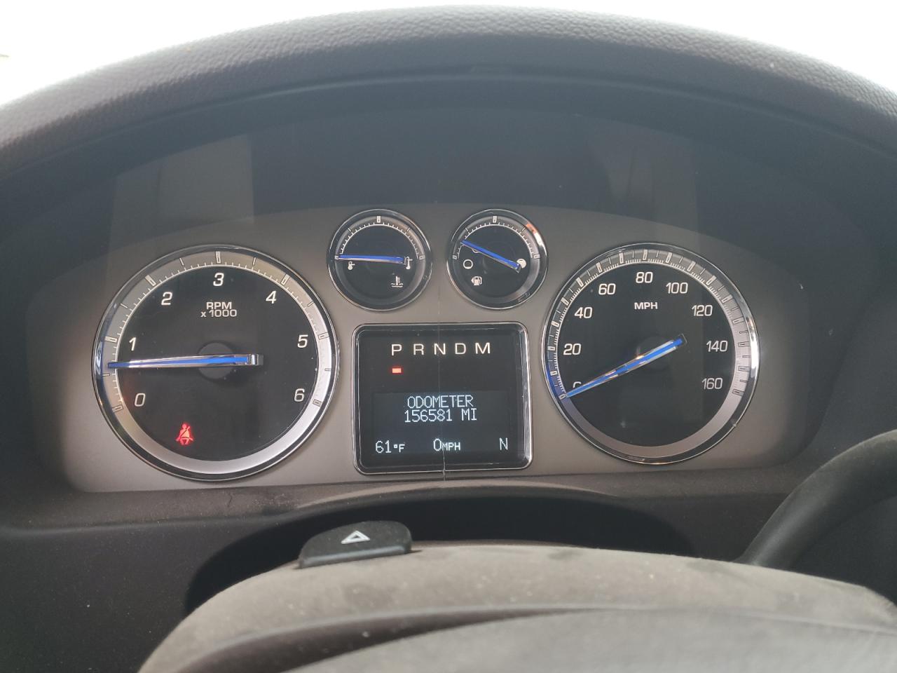 CADILLAC ESCALADE LUXURY