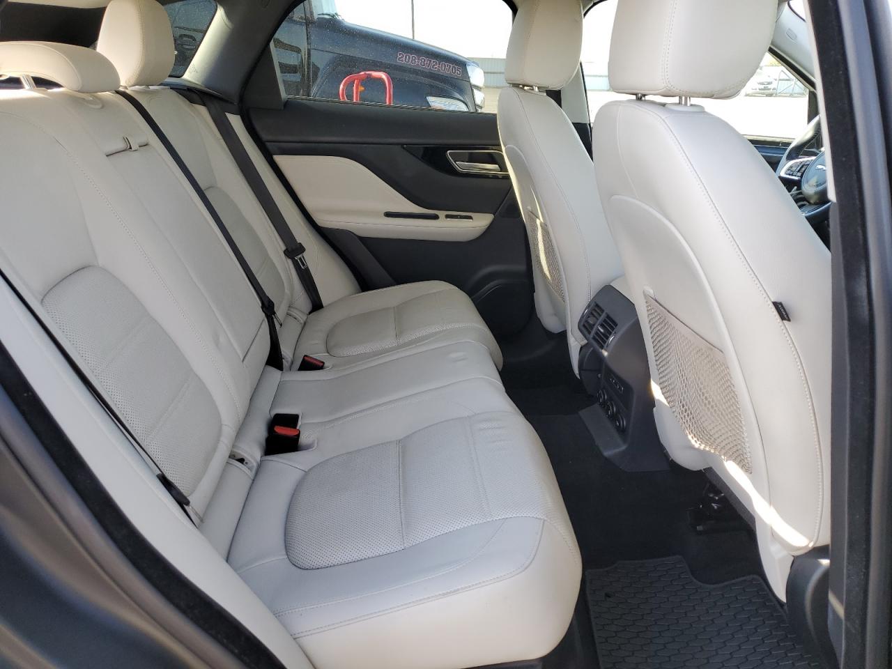 JAGUAR F-PACE PRESTIGE