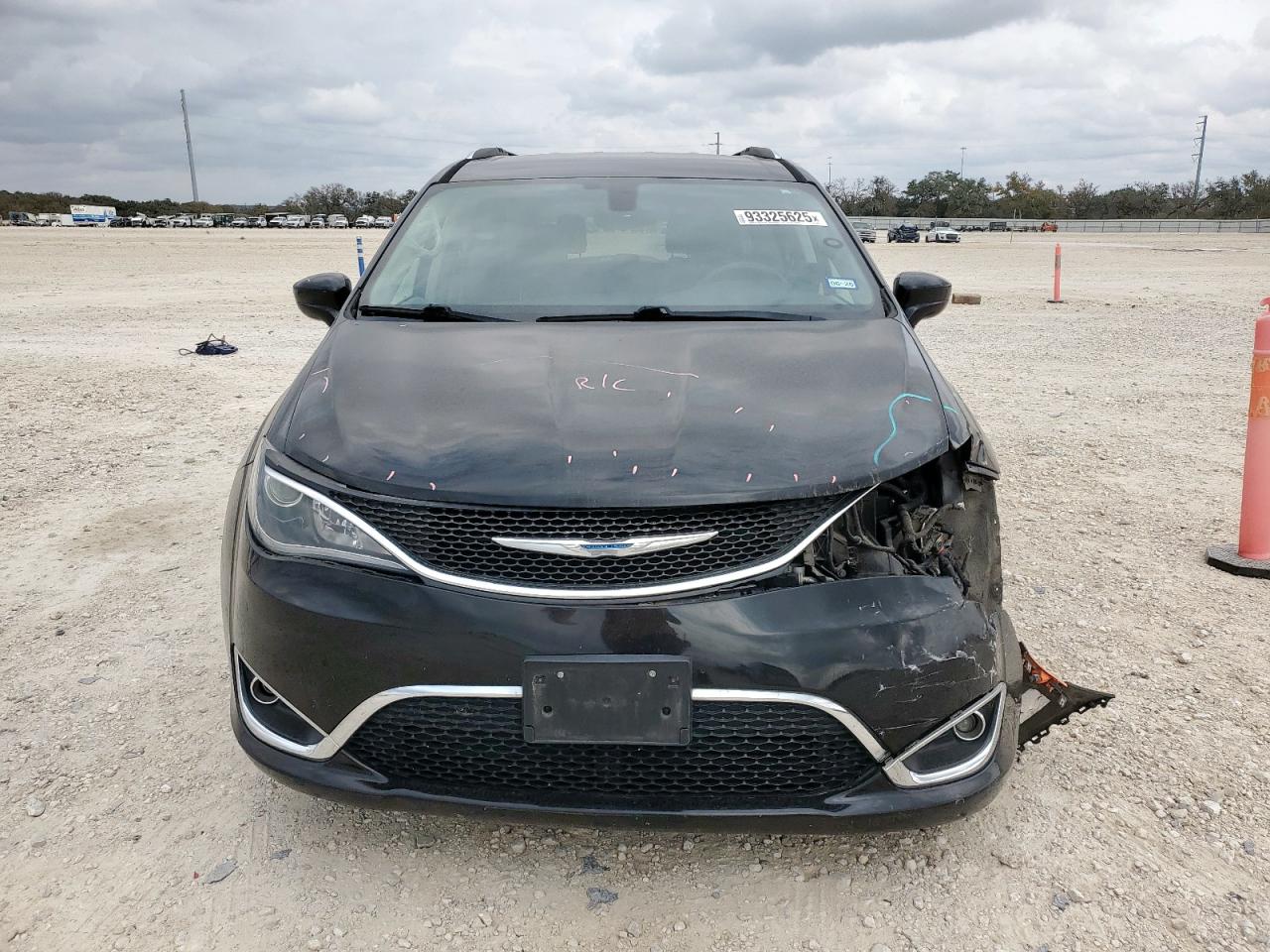 CHRYSLER PACIFICA TOURING L