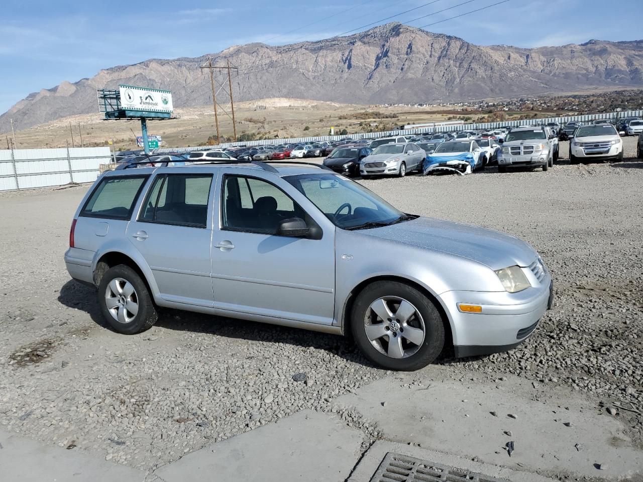 Lot #3304935548 2005 VOLKSWAGEN JETTA GLS