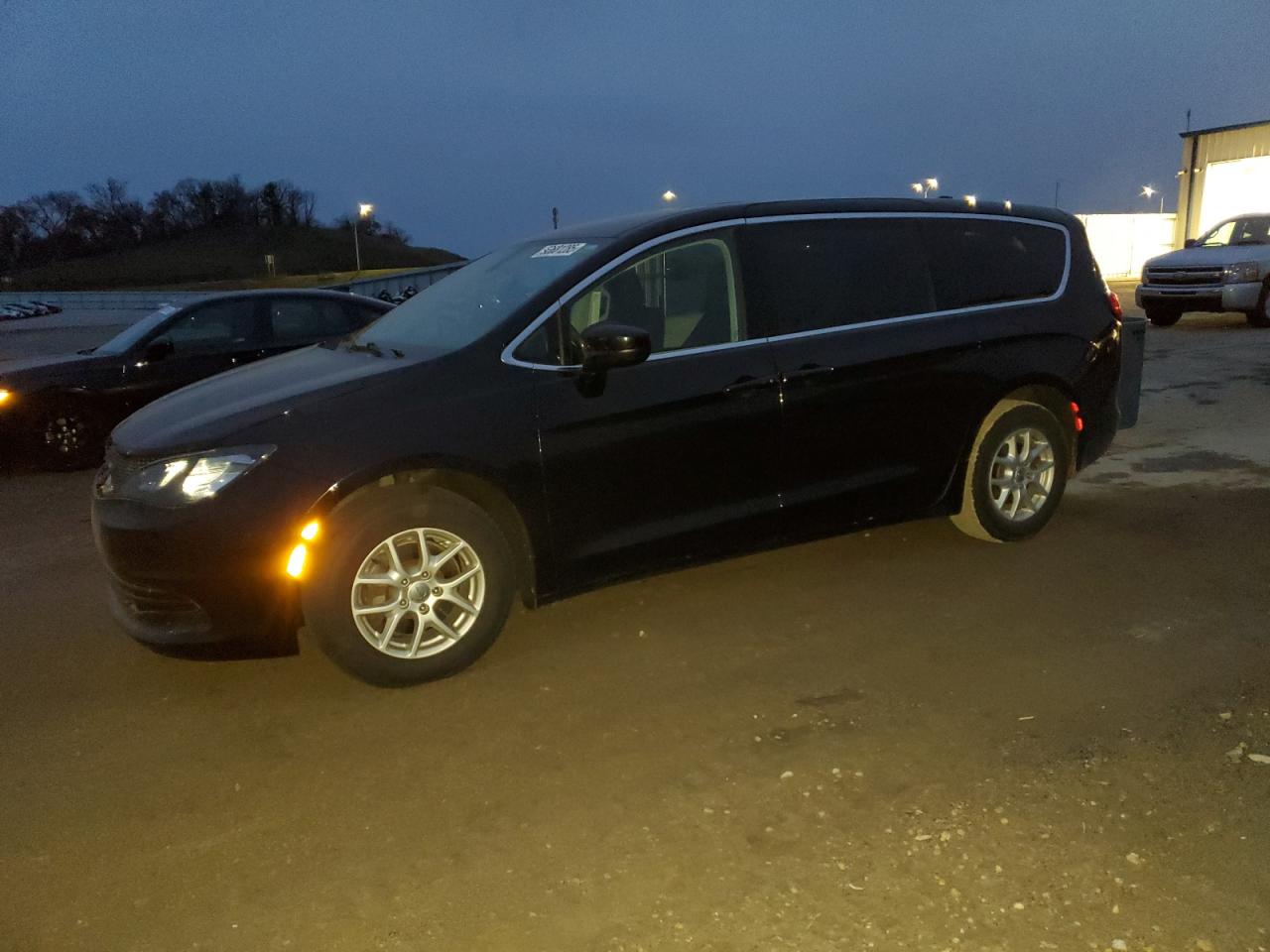 CHRYSLER PACIFICA TOURING