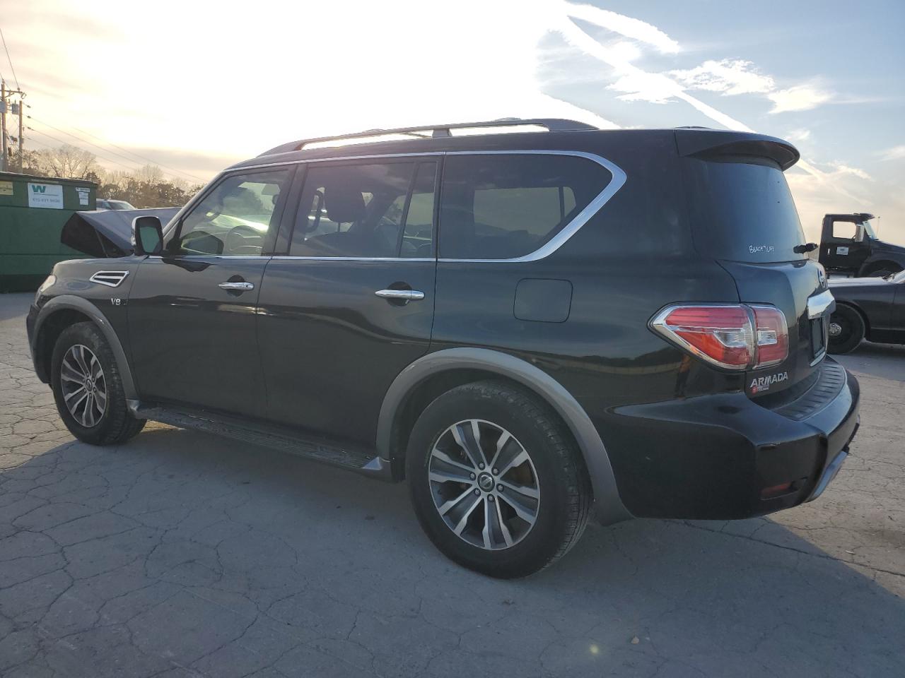 NISSAN ARMADA SV