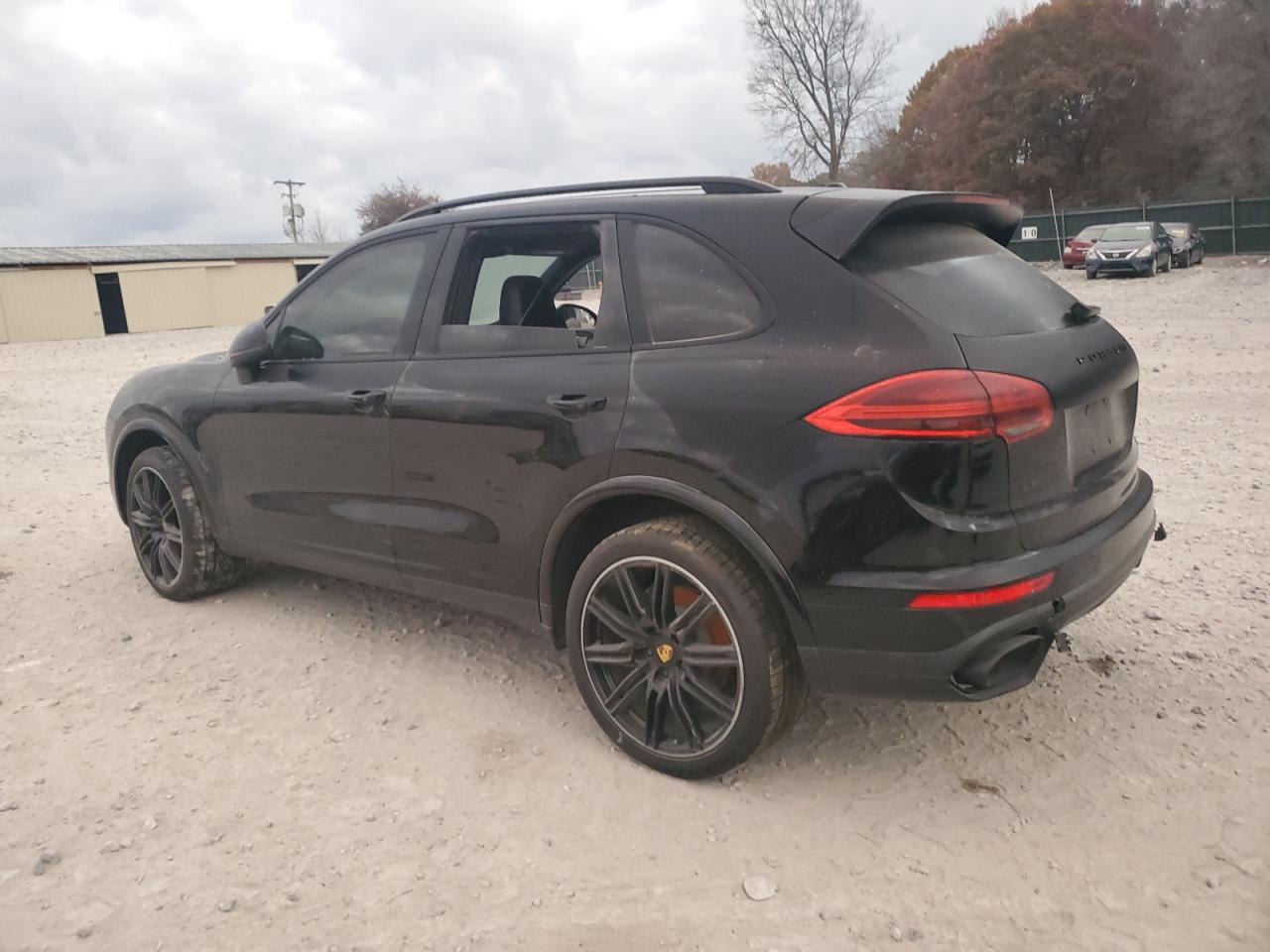 PORSCHE CAYENNE