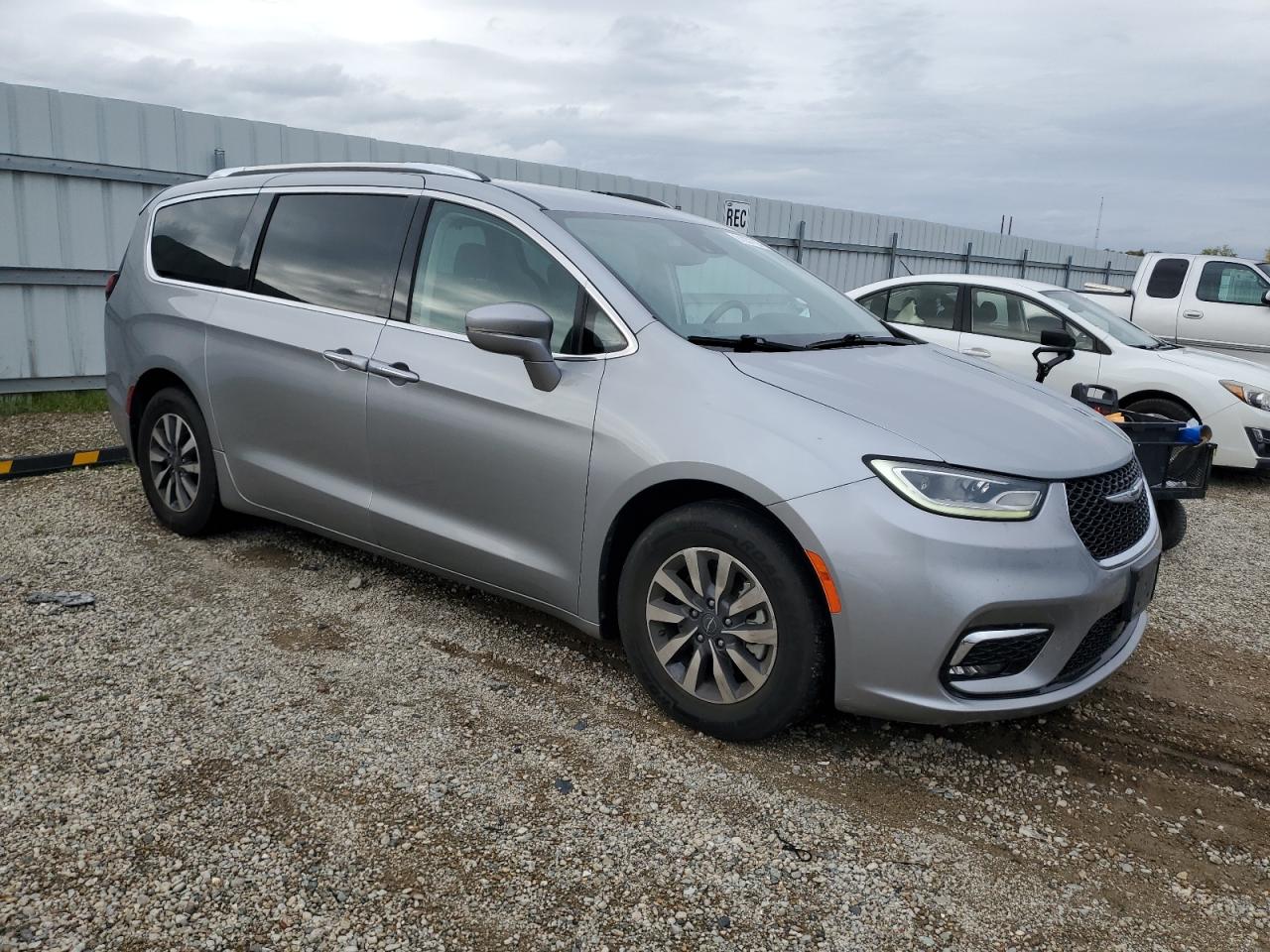 CHRYSLER PACIFICA TOURING L