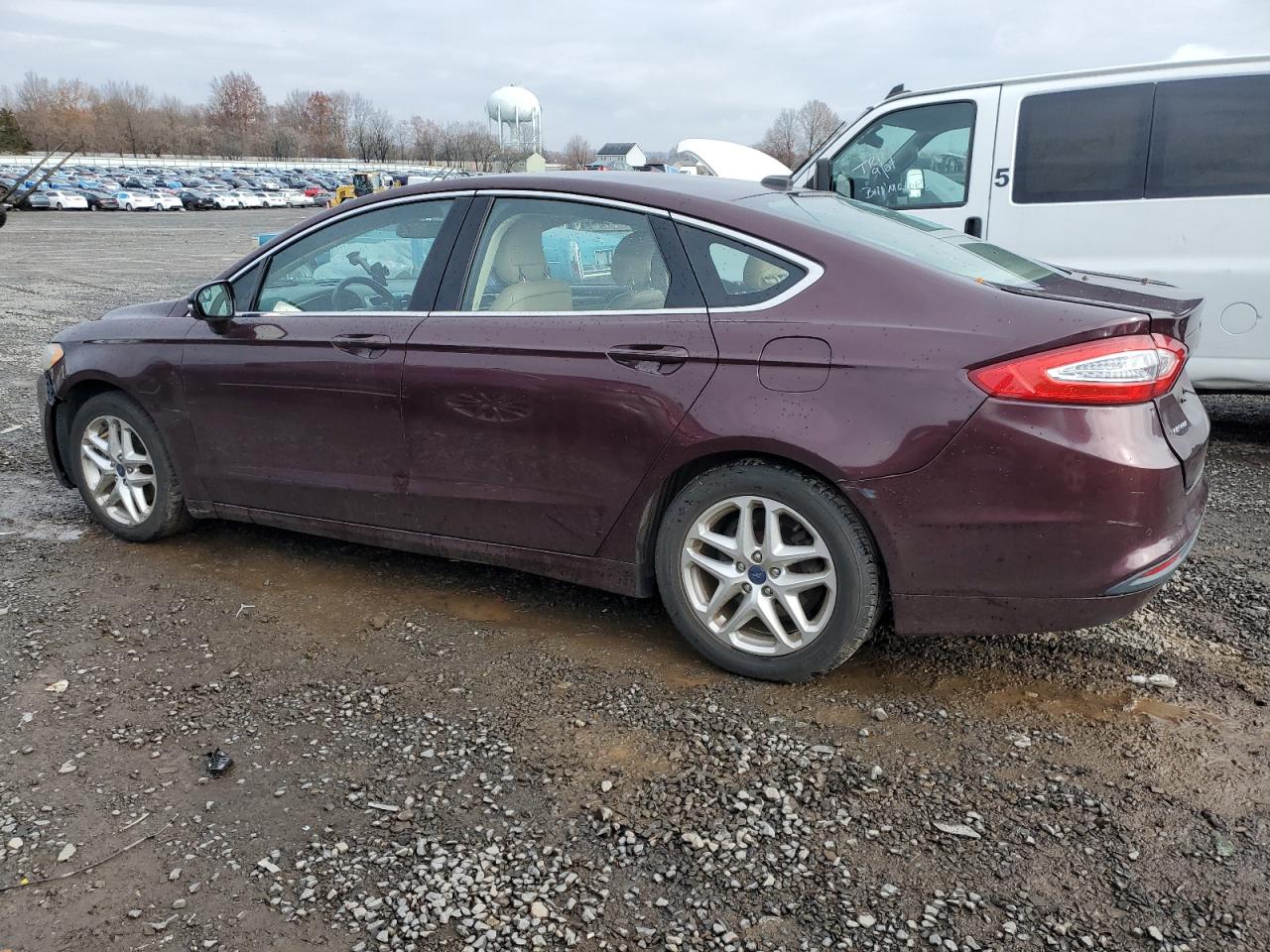 FORD FUSION SE