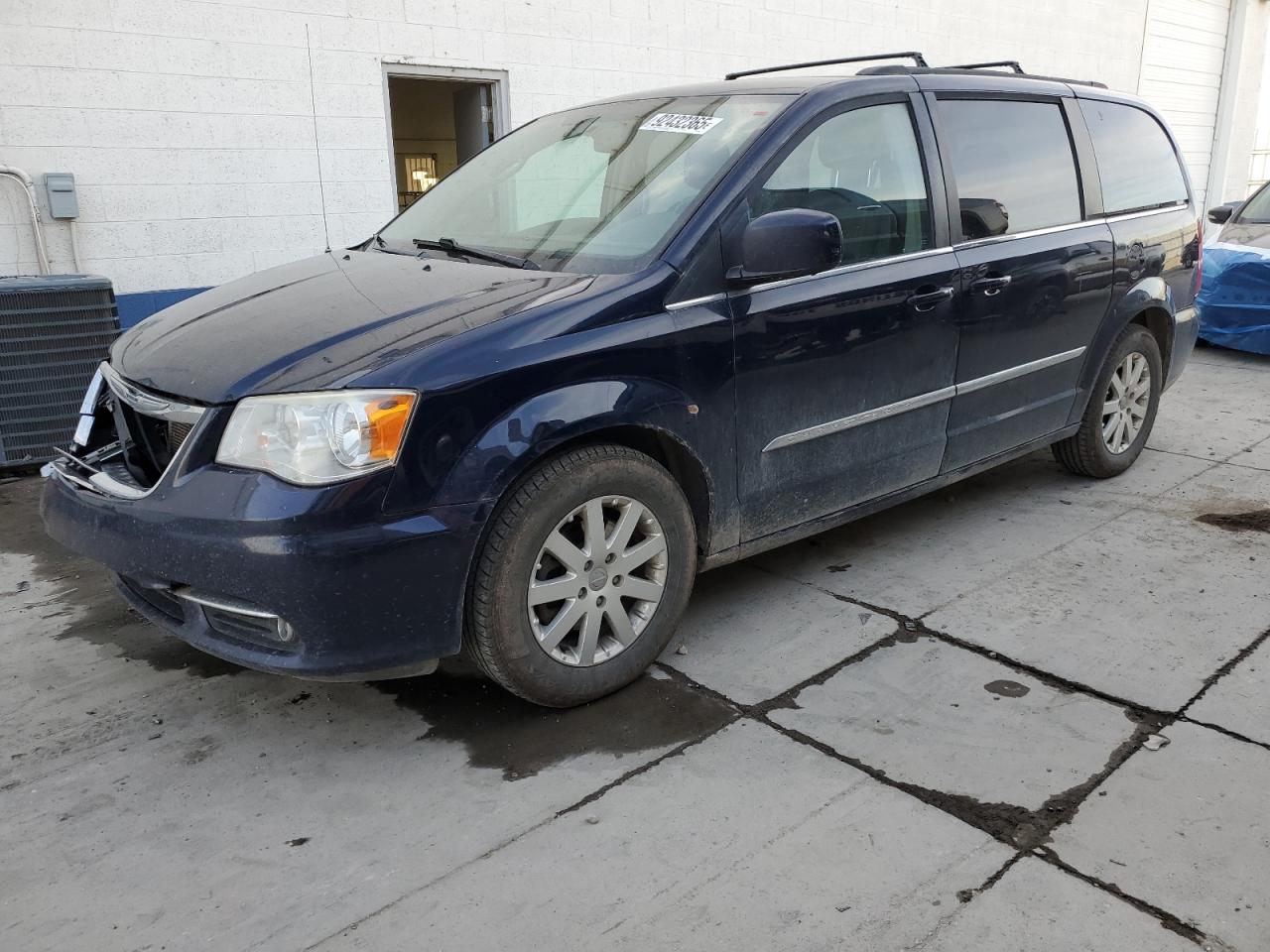 Lot #3290471825 2015 CHRYSLER TOWN & COU