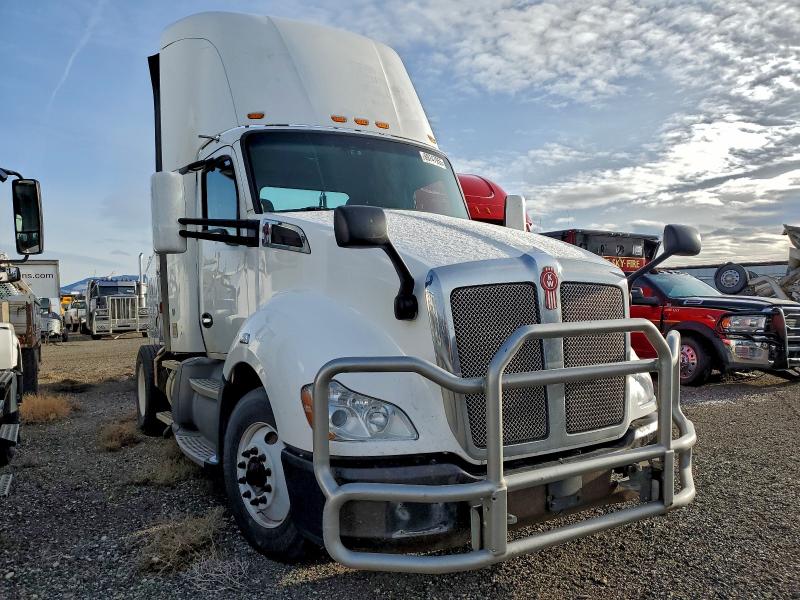 2017 KENWORTH T680 #3312330769