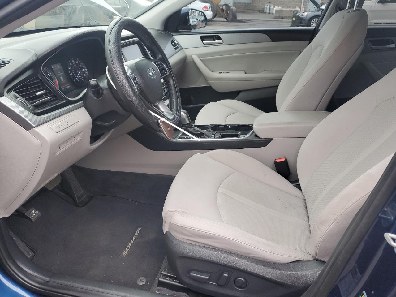 HYUNDAI SONATA SPORT