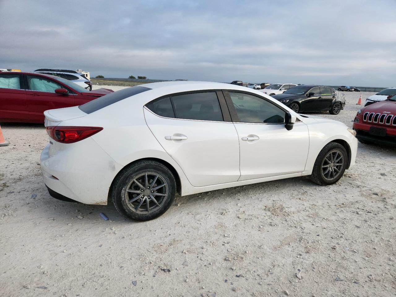 MAZDA 3 TOURING