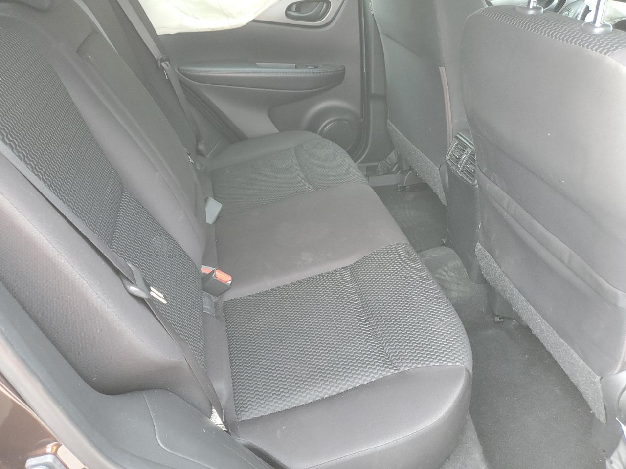 NISSAN ROGUE SPORT S