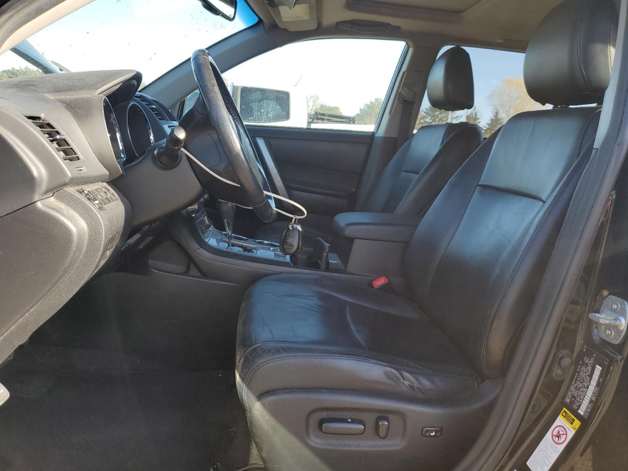 TOYOTA HIGHLANDER BASE