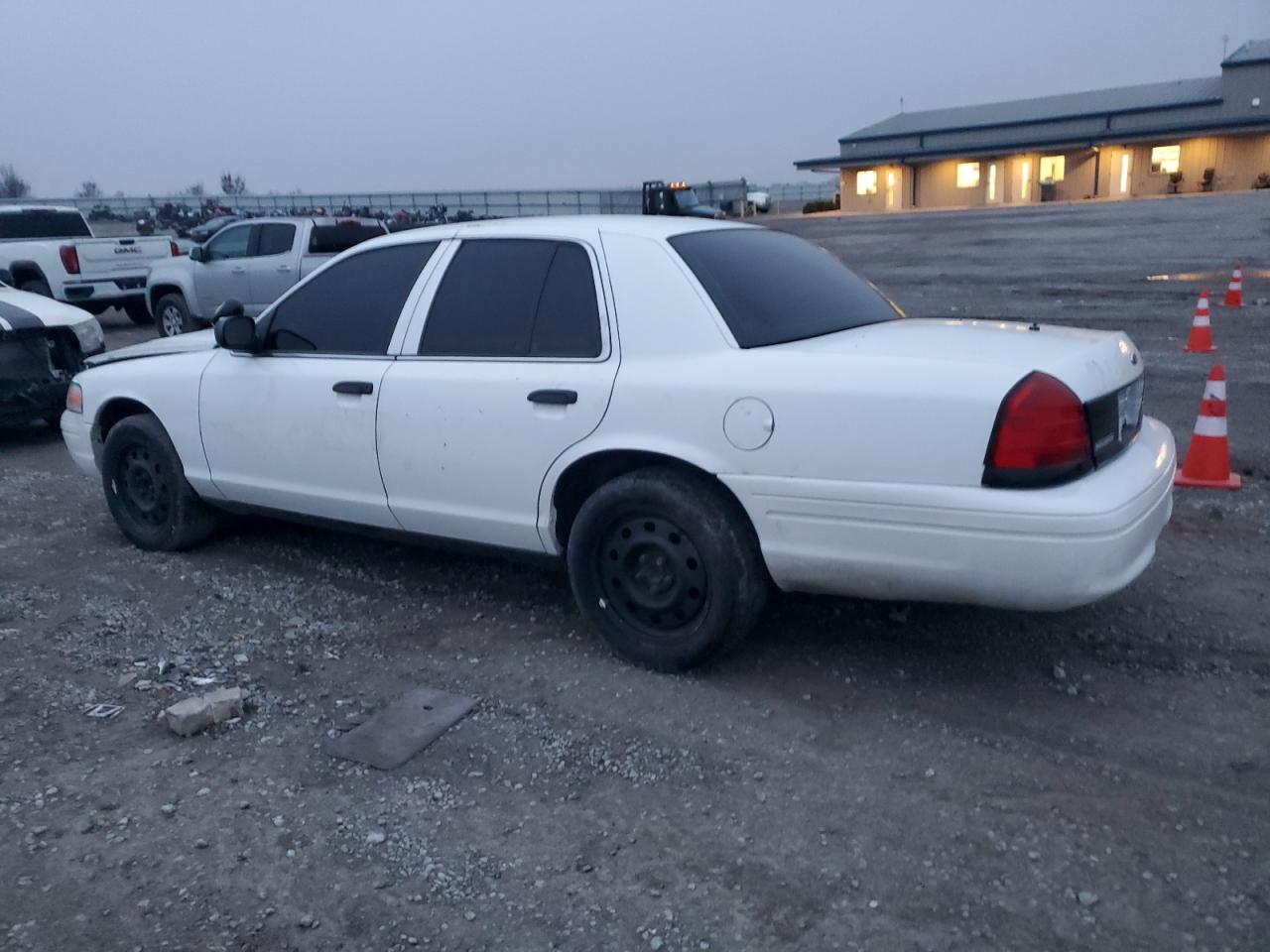 FORD CROWN VICTORIA POLICE INTERCEPTOR