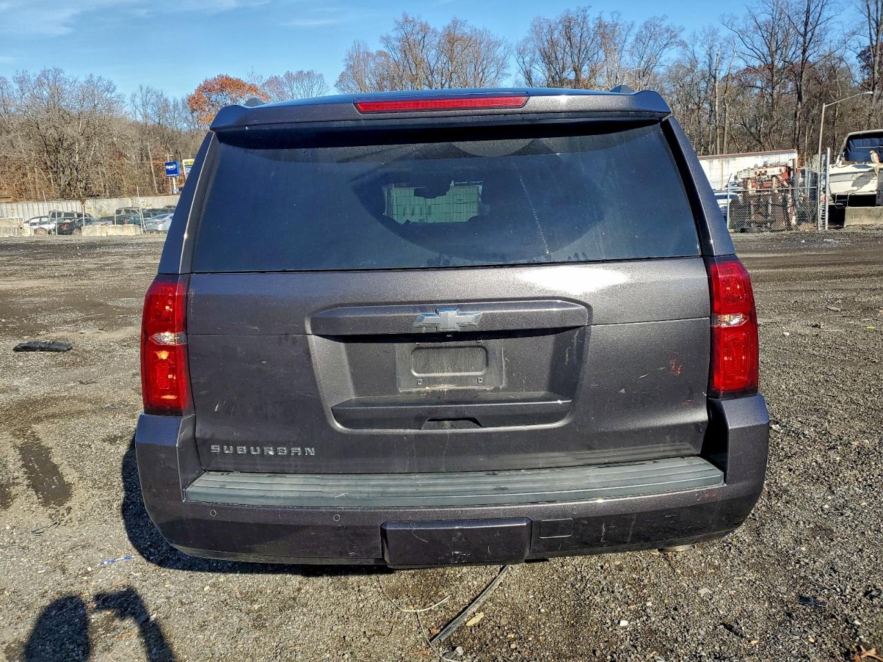 CHEVROLET SUBURBAN K1500 LT