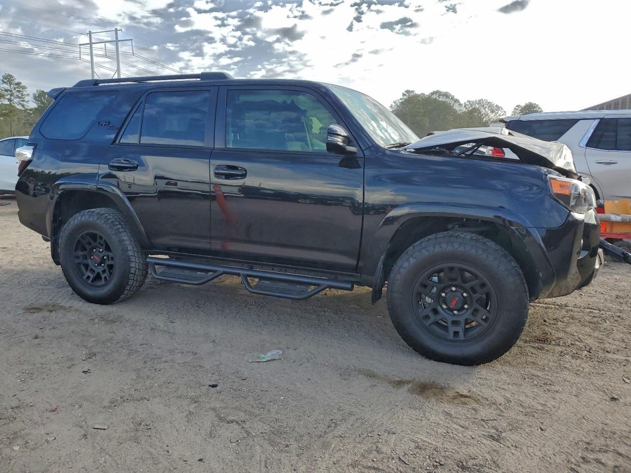 TOYOTA 4RUNNER SE