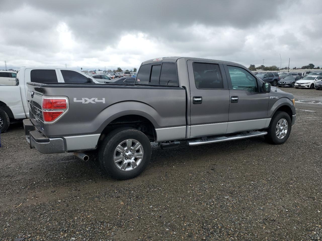 FORD F-150 SUPERCREW