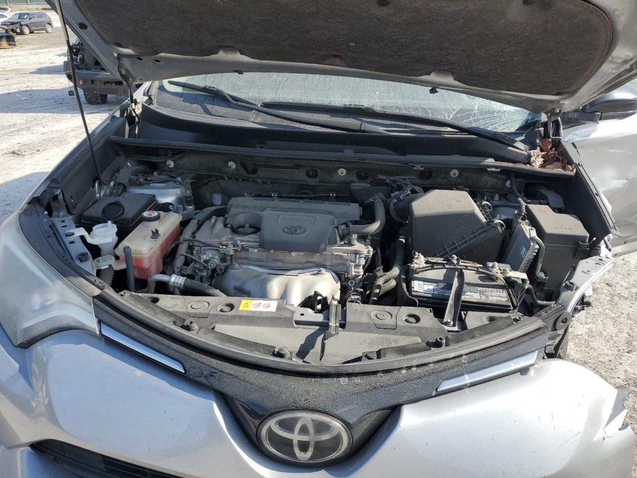 TOYOTA RAV4 LE