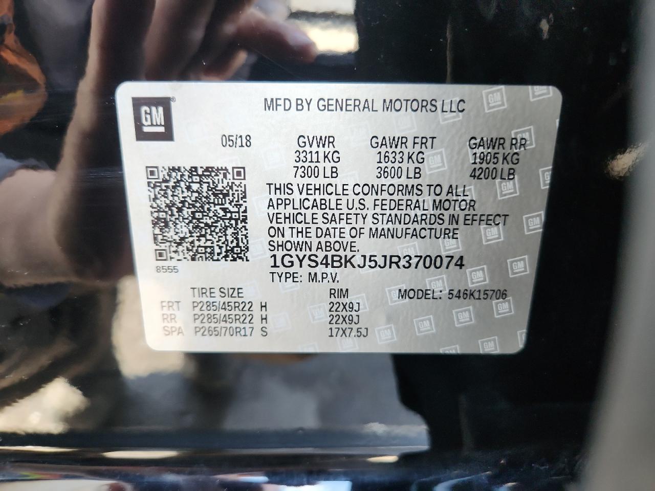 CADILLAC ESCALADE LUXURY