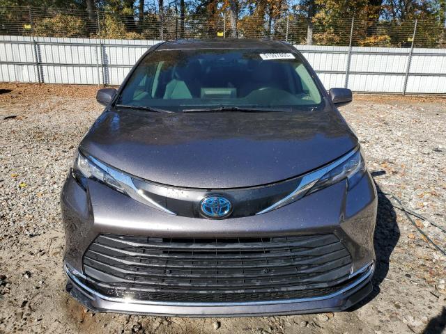 2021 TOYOTA SIENNA XLE #3287592060