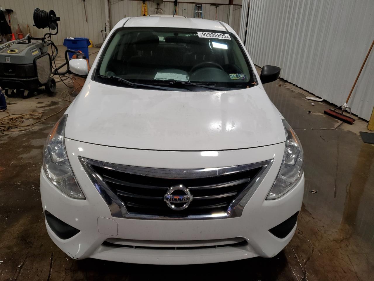 NISSAN VERSA S