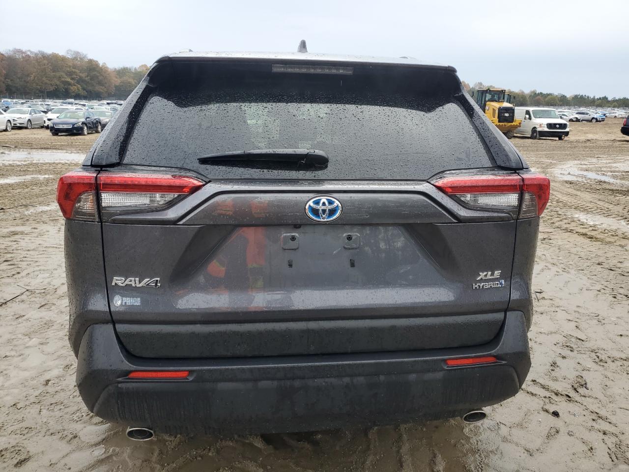 TOYOTA RAV4 XLE PREMIUM