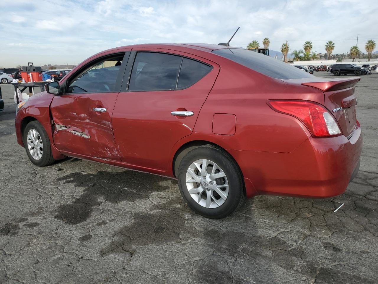 NISSAN VERSA S