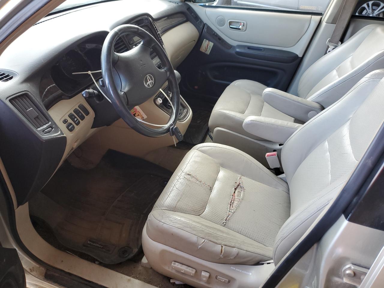 Lot #3310882645 2001 TOYOTA HIGHLANDER