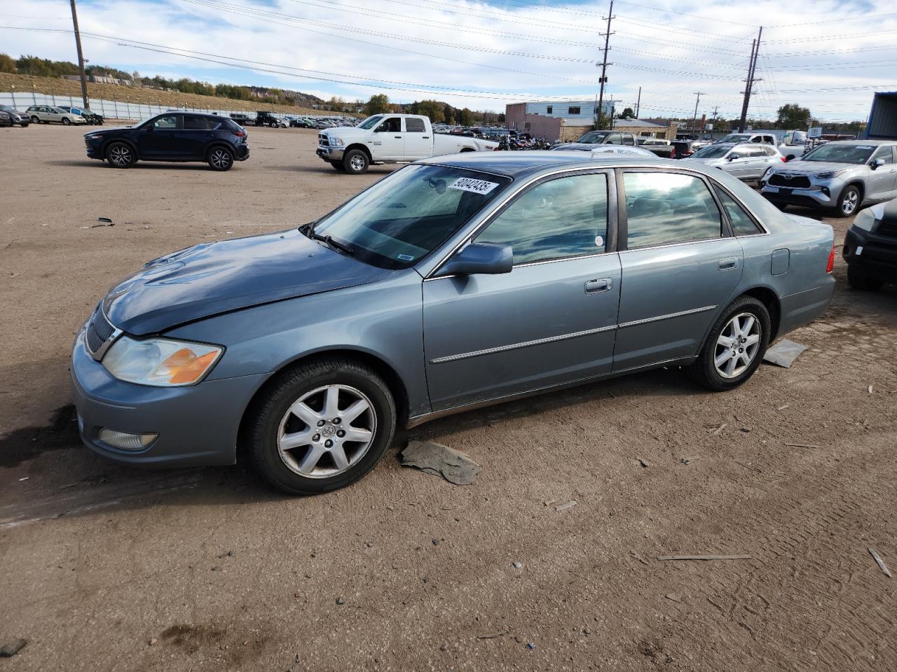 Lot #3296640014 2002 TOYOTA AVALON XL