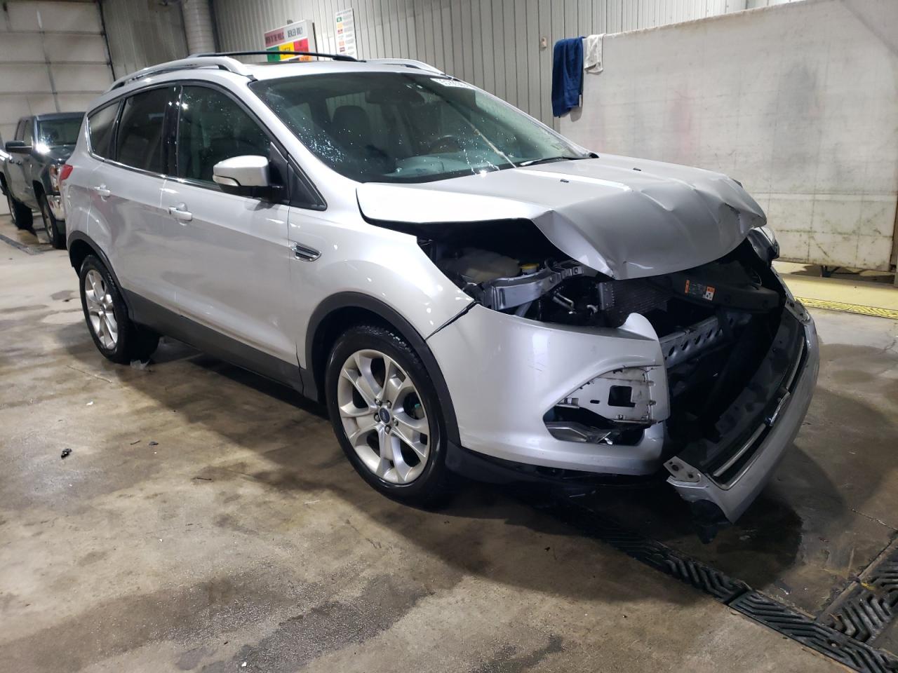FORD ESCAPE TITANIUM