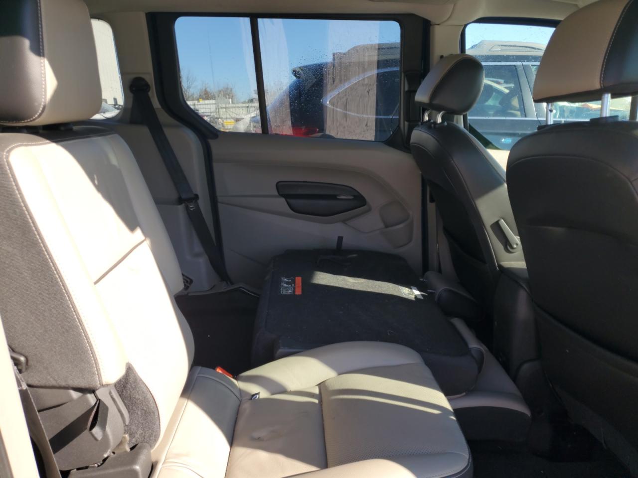 FORD TRANSIT CONNECT TITANIUM