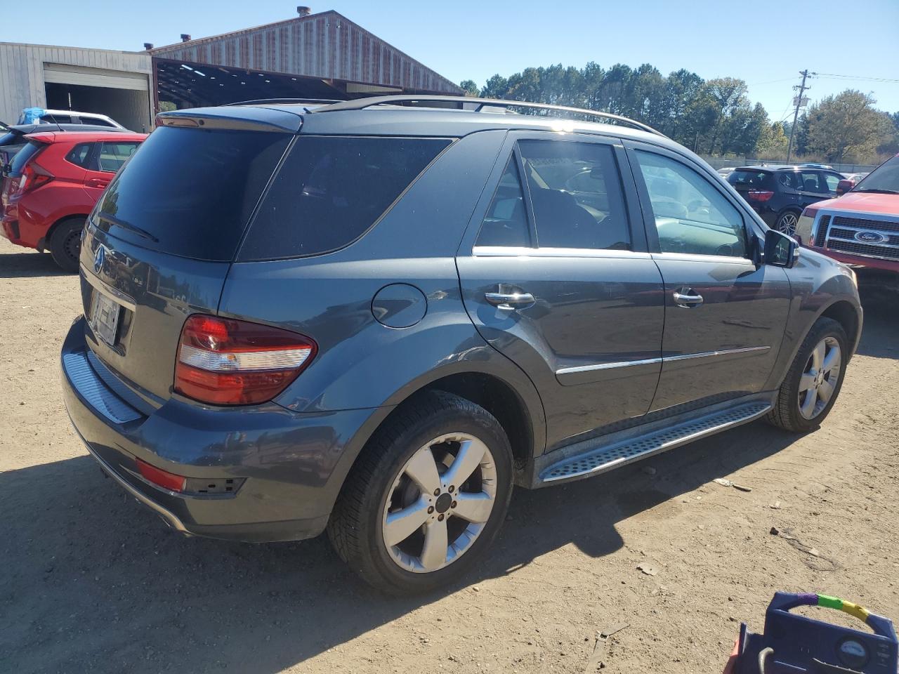 MERCEDES-BENZ M-CLASS 350