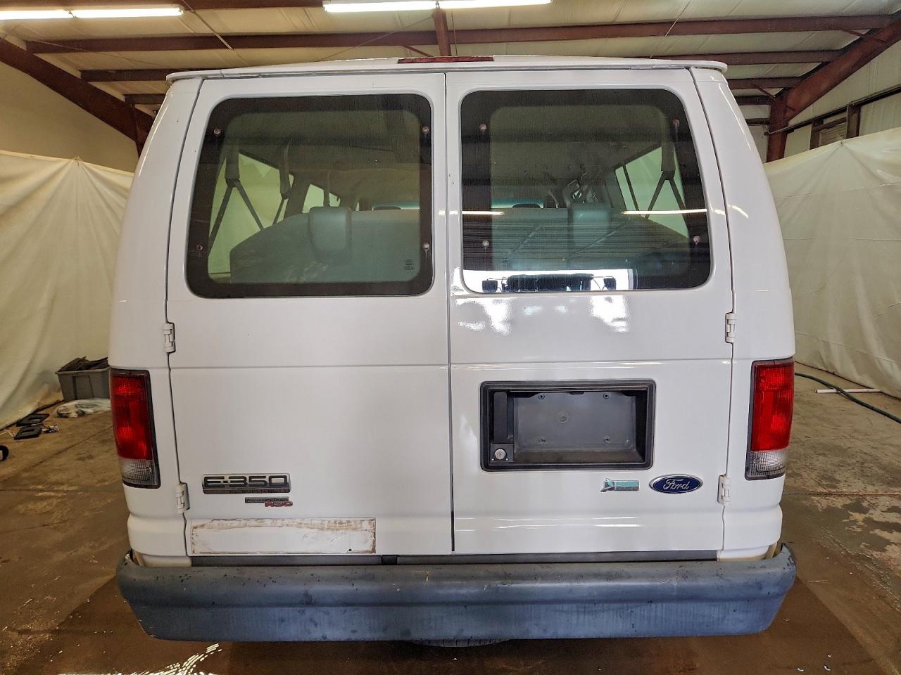 FORD ECONOLINE E350 SUPER DUTY WAGON