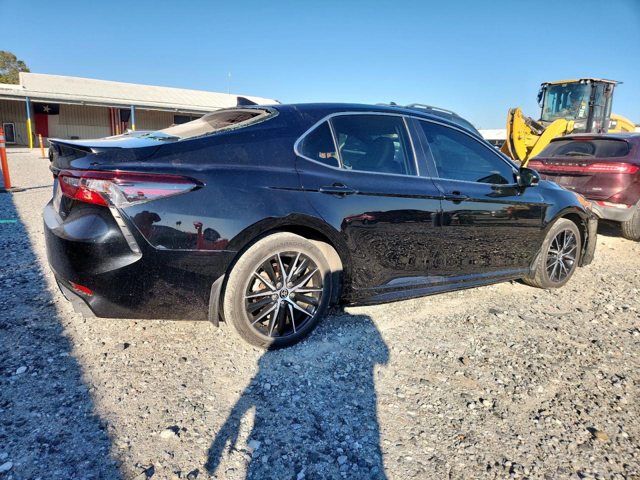 TOYOTA CAMRY SE NIGHT SHADE