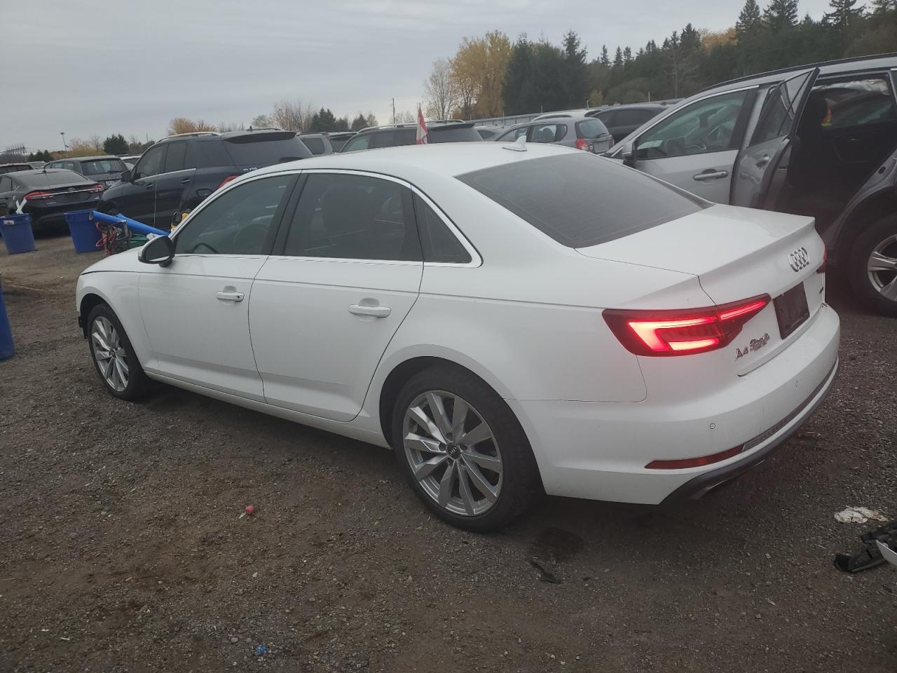 AUDI A4 KOMFORT