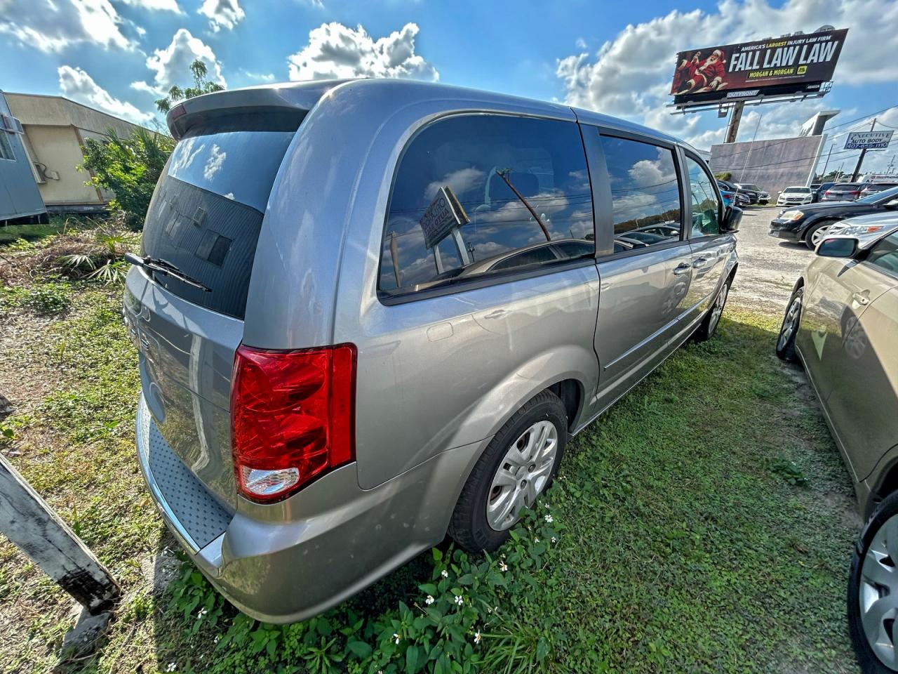 DODGE GRAND CARAVAN SE