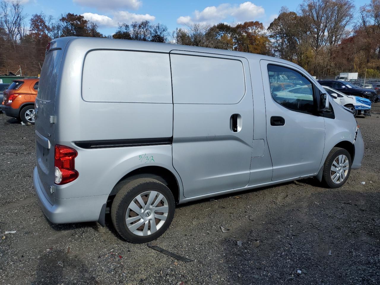 NISSAN NV200 2.5S