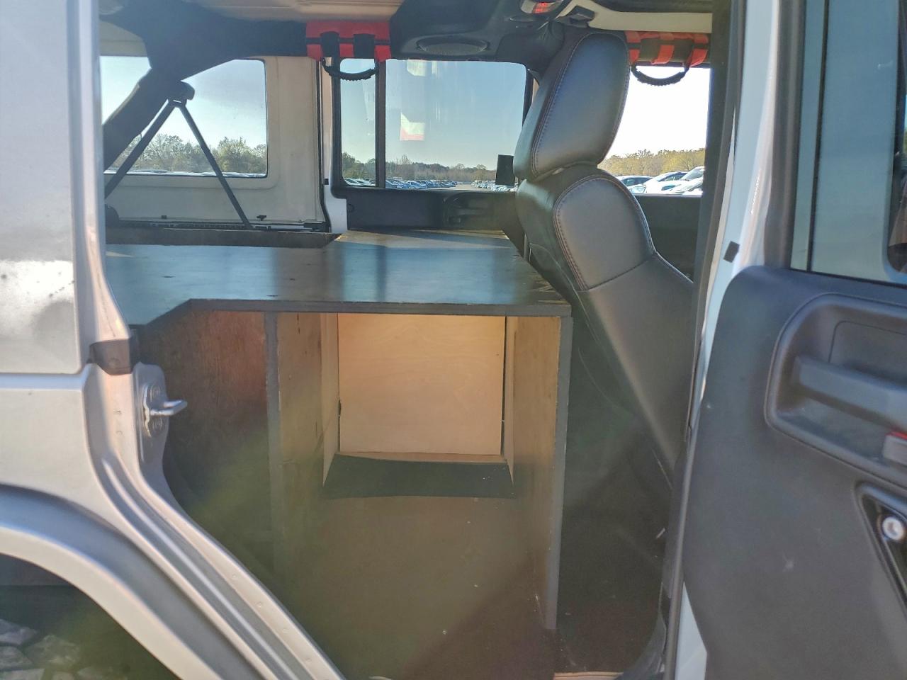 JEEP WRANGLER SAHARA