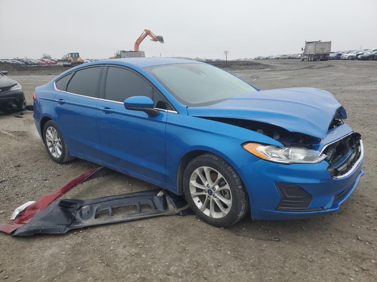 FORD FUSION SE