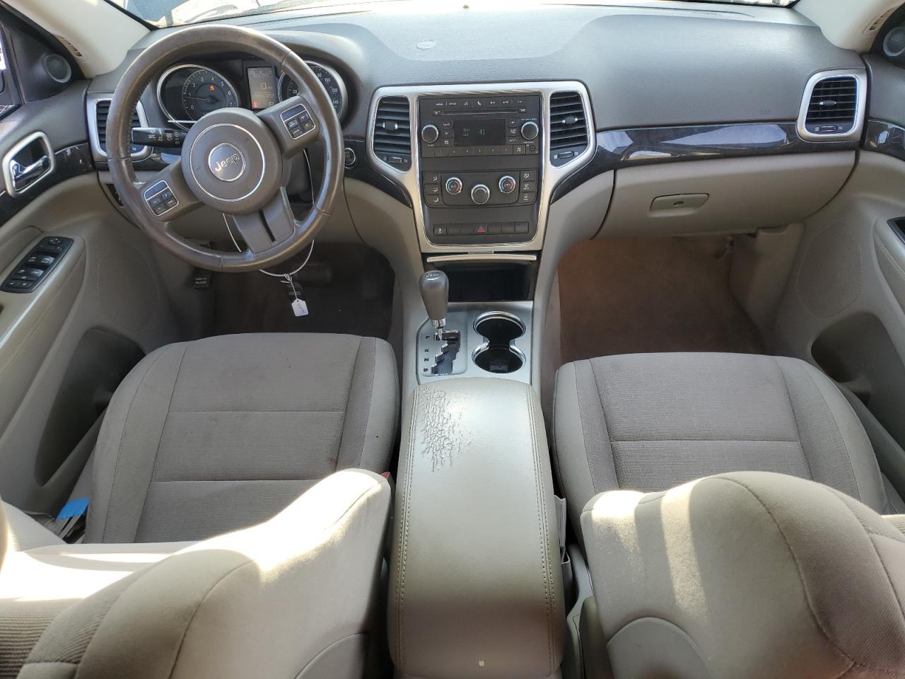 JEEP GRAND CHEROKEE LAREDO