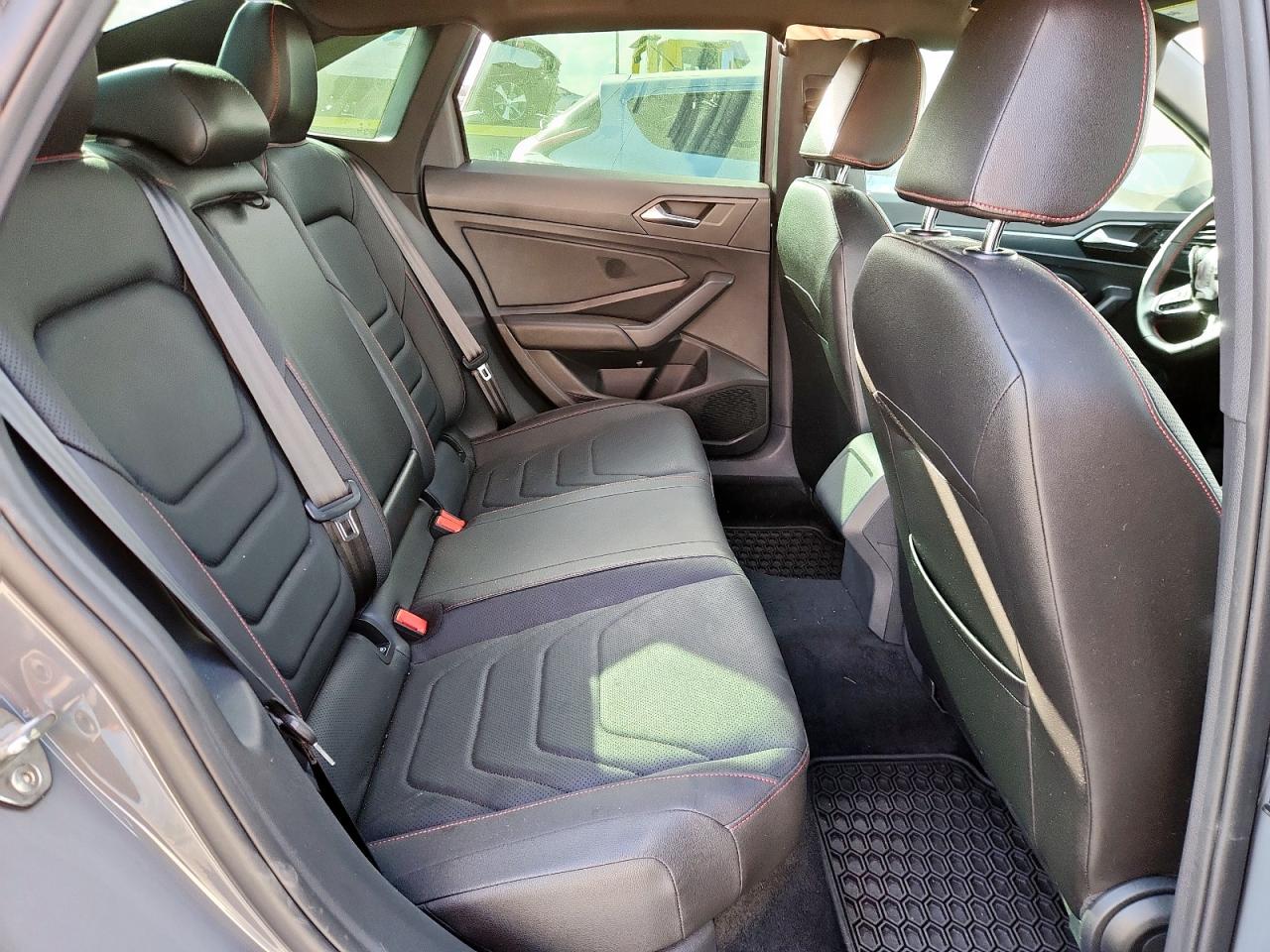 VOLKSWAGEN JETTA GLI