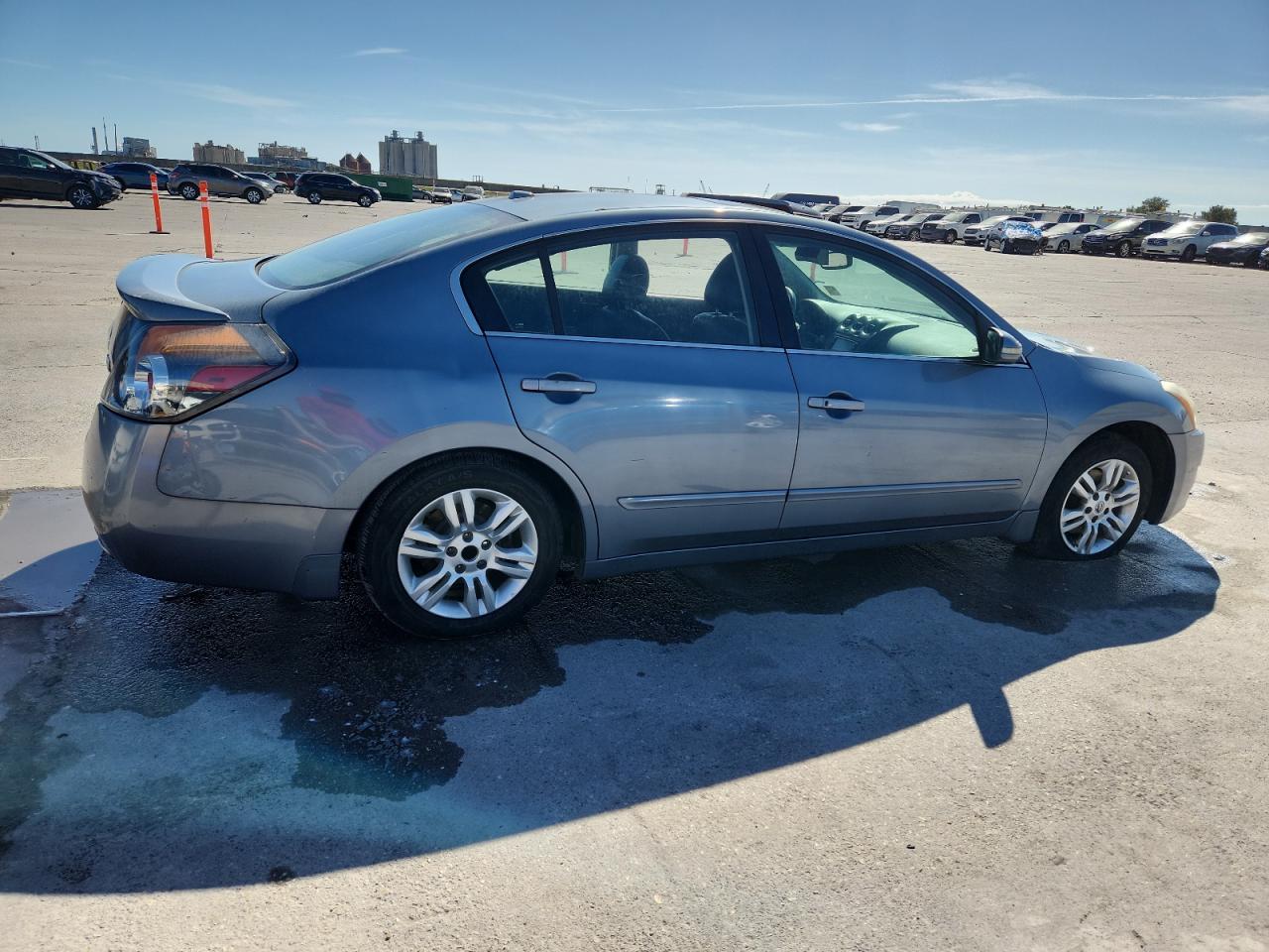 NISSAN ALTIMA BASE