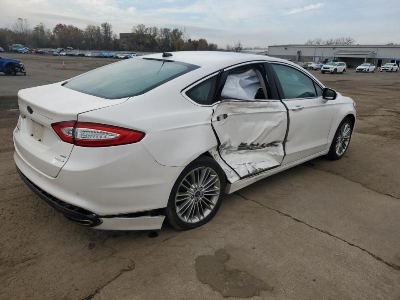 FORD FUSION SE