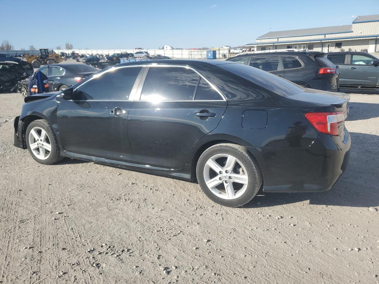 TOYOTA CAMRY L