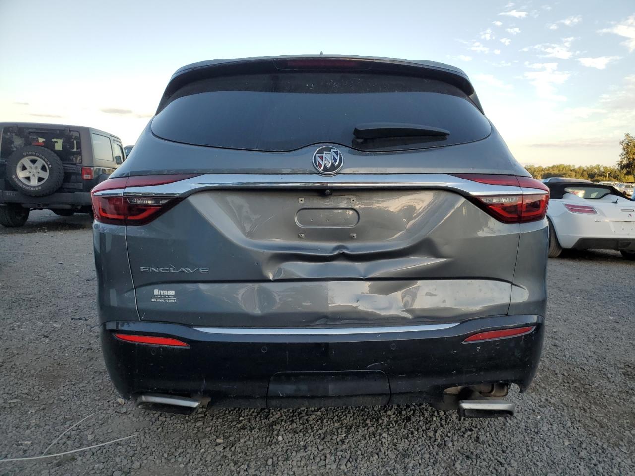 BUICK ENCLAVE ESSENCE