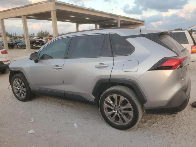 2019 TOYOTA RAV4 XLE P #3301782376