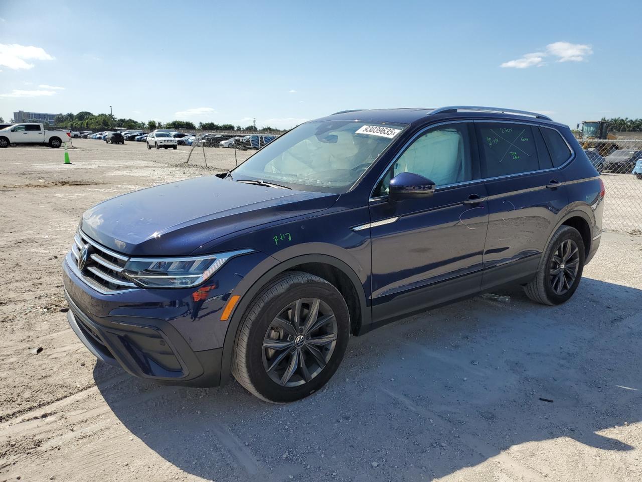 Lot #3301827362 2023 VOLKSWAGEN TIGUAN SE
