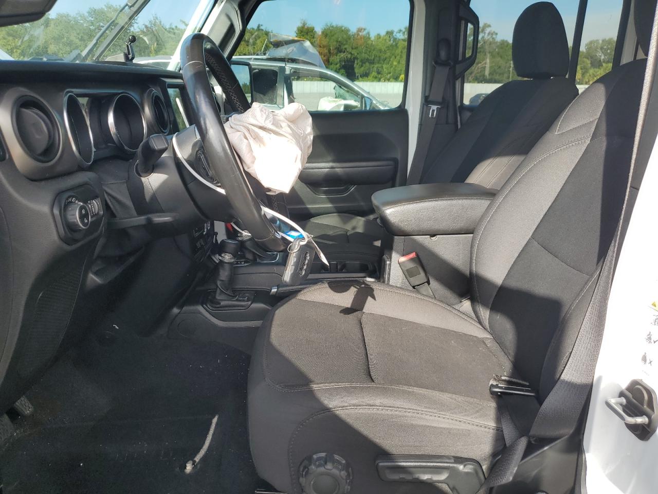 JEEP GLADIATOR SPORT