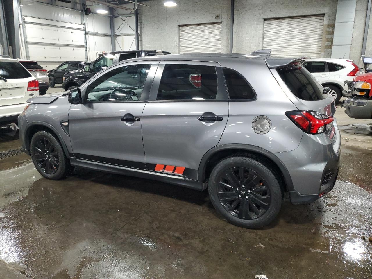 MITSUBISHI OUTLANDER ES