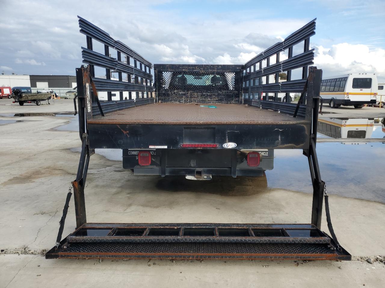 FORD F-550 SUPER DUTY